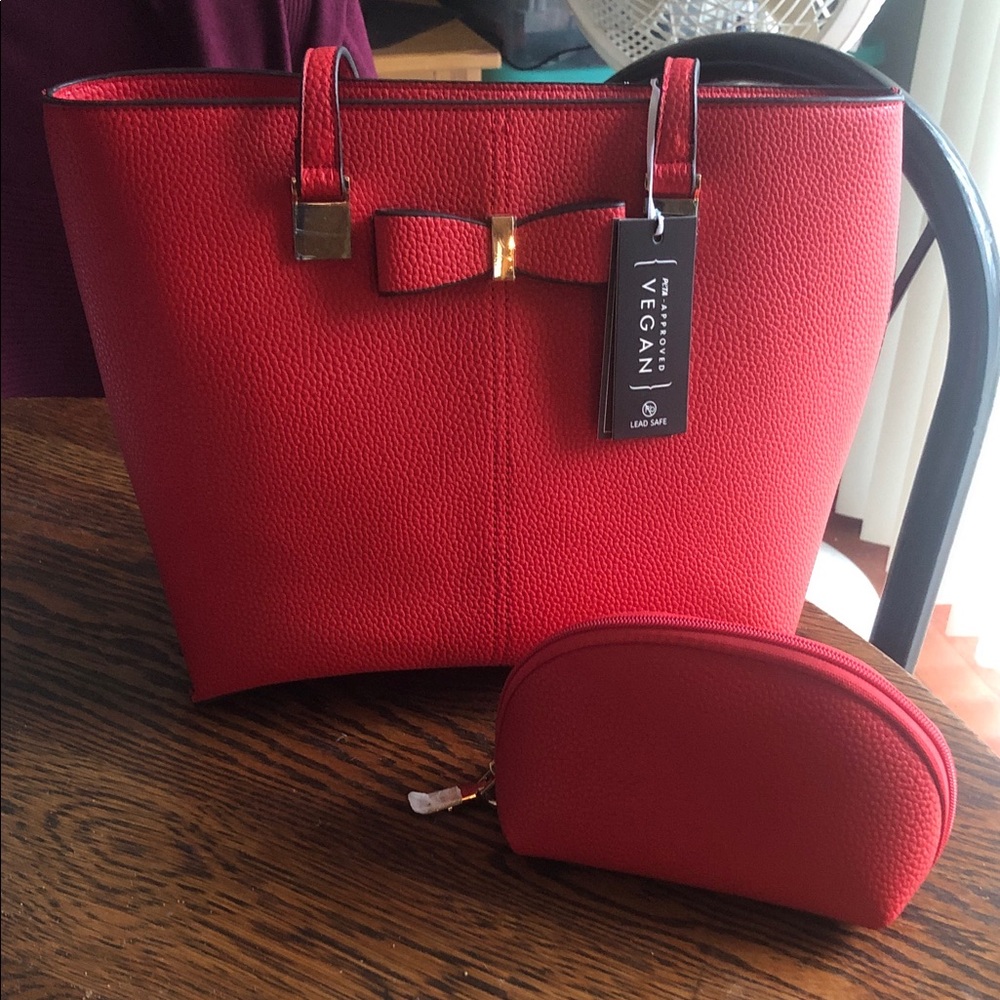 Charming Red Vegan Leather Tote Bag Set 

14” H x 10.5” W x 5” D